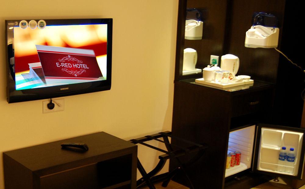 Ernes Hotel Bayu Mutiara Bukit Mertajam Extérieur photo